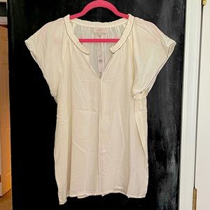 NWT Loft Cream Flutter Sleeved Top w/ Navy Trim